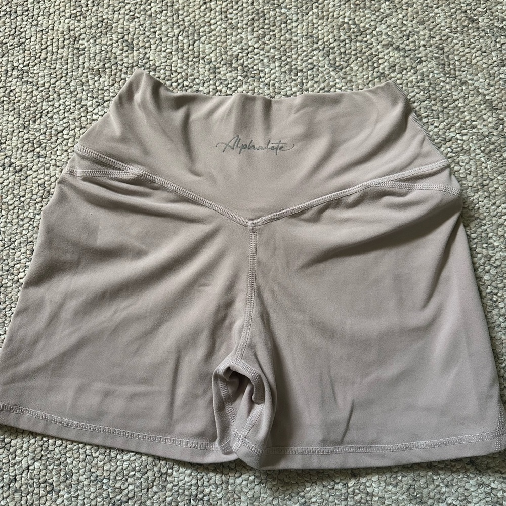 Alphalete Cream Butter Shorts